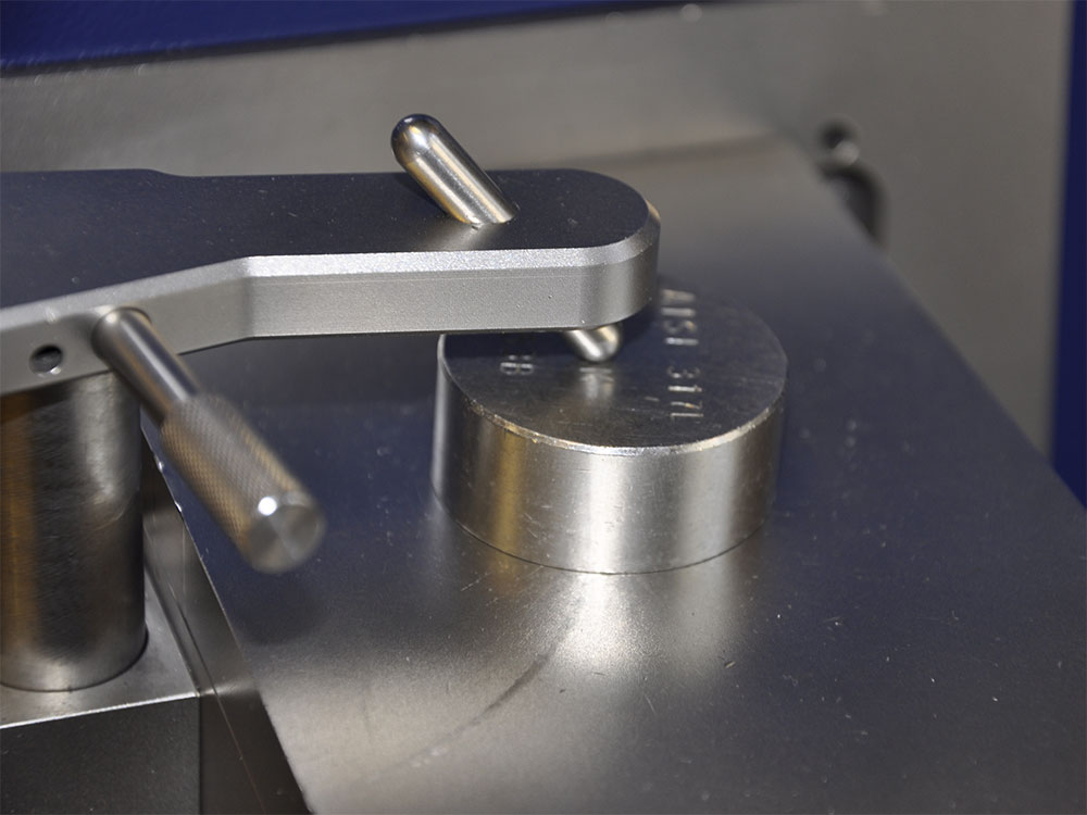 Quantummetry OES - Metal Element Analysis with Optical Emission Spectroscopy at Metallurgy Laboratory